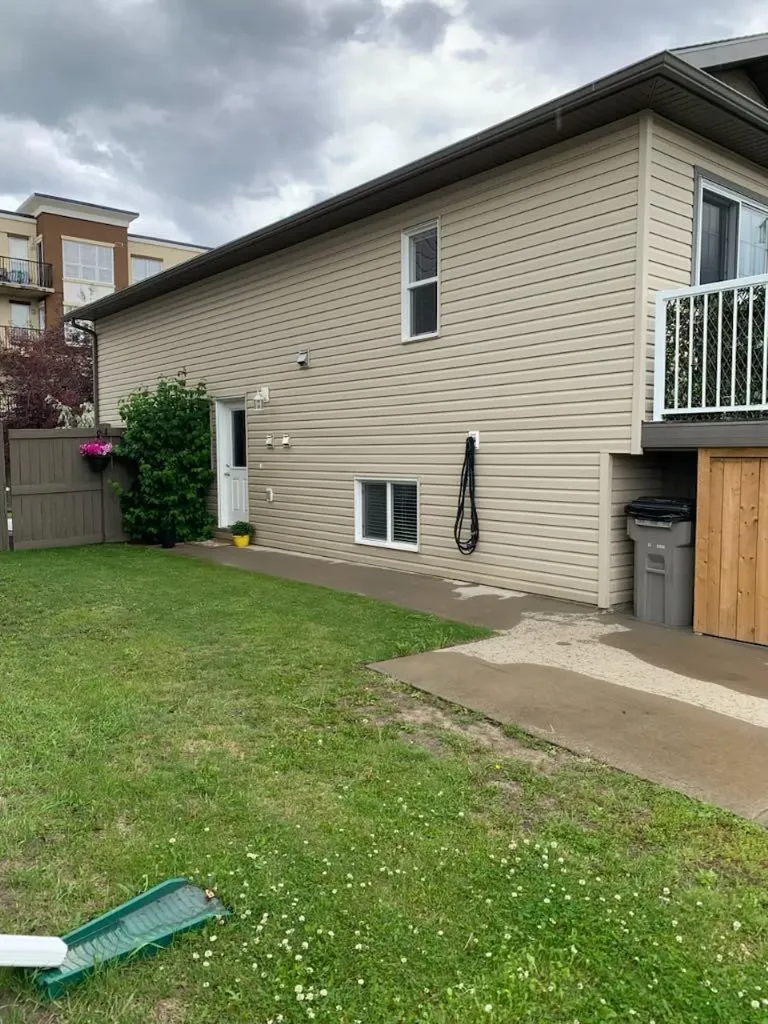 12307 103 Street Grande Prairie AB T8V 2L4