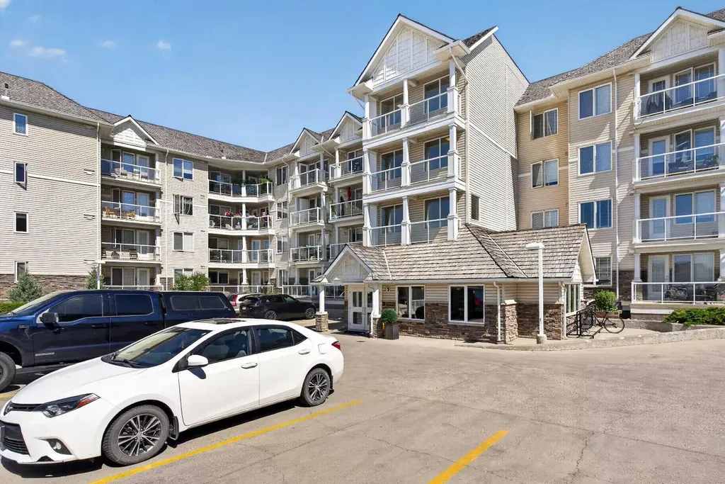 500 Rocky Vista Gardens NW Calgary AB T3G 0C3