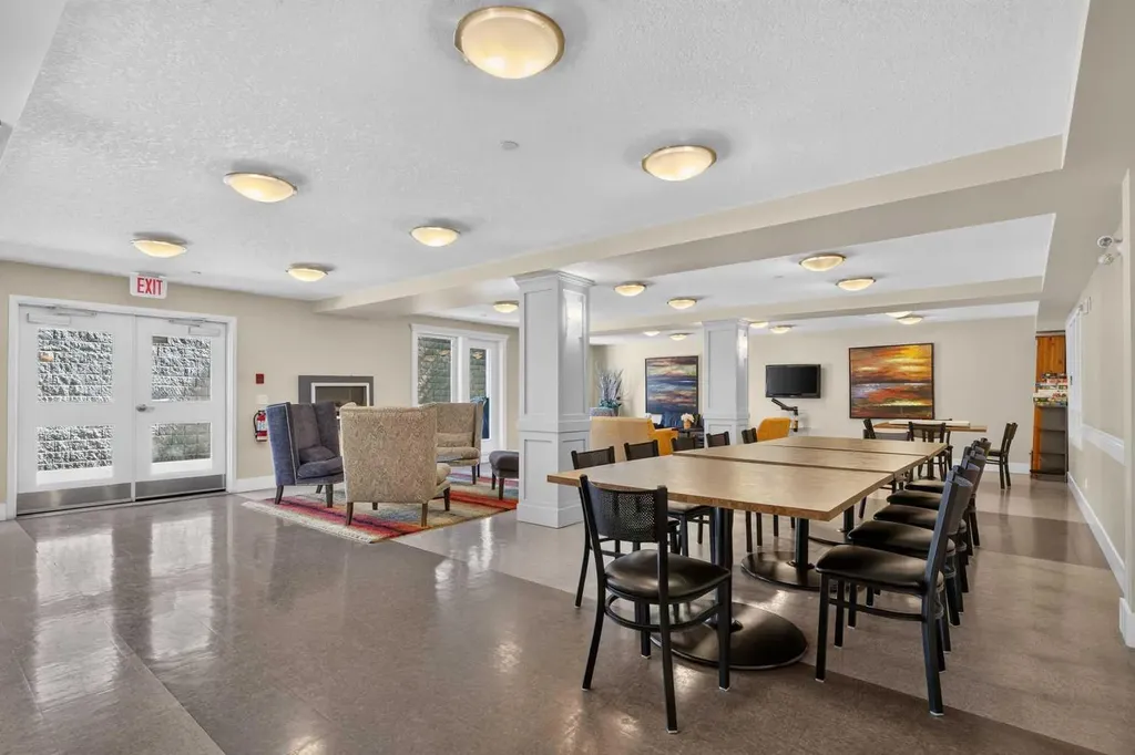 500 Rocky Vista Gardens NW Calgary AB T3G 0C3