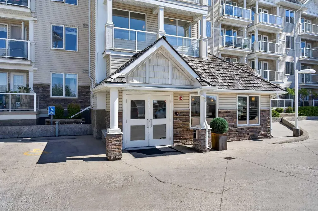 500 Rocky Vista Gardens NW Calgary AB T3G 0C3