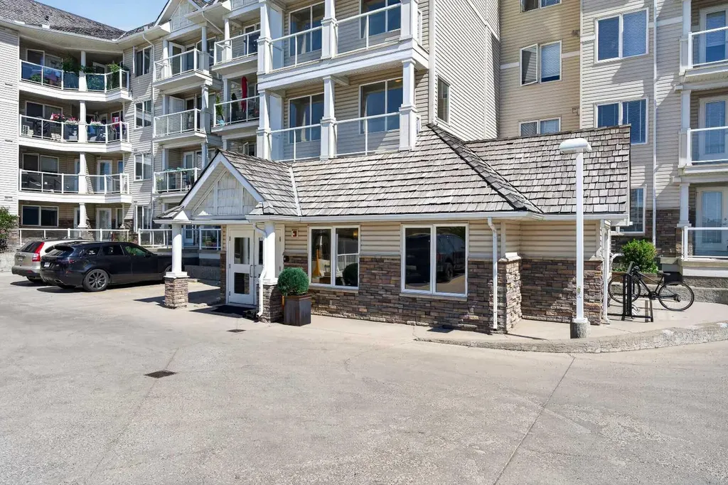 500 Rocky Vista Gardens NW Calgary AB T3G 0C3