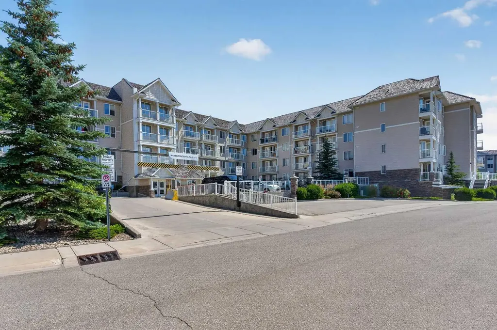 500 Rocky Vista Gardens NW Calgary AB T3G 0C3