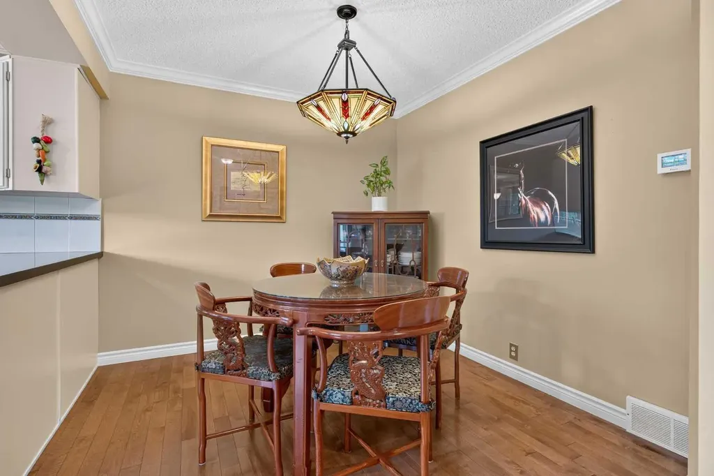140 Point Drive NW Calgary AB T3B 4W3