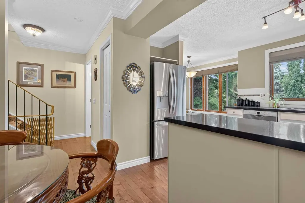 140 Point Drive NW Calgary AB T3B 4W3