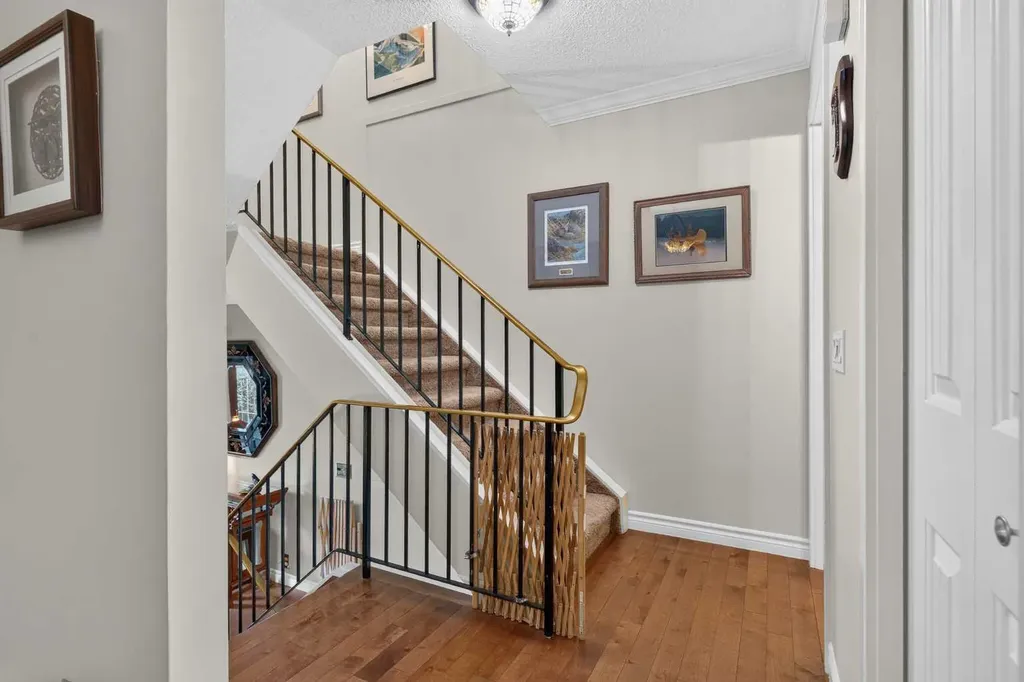 140 Point Drive NW Calgary AB T3B 4W3