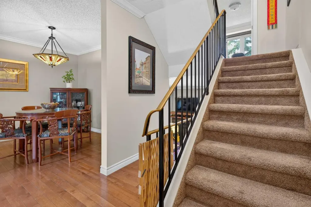 140 Point Drive NW Calgary AB T3B 4W3