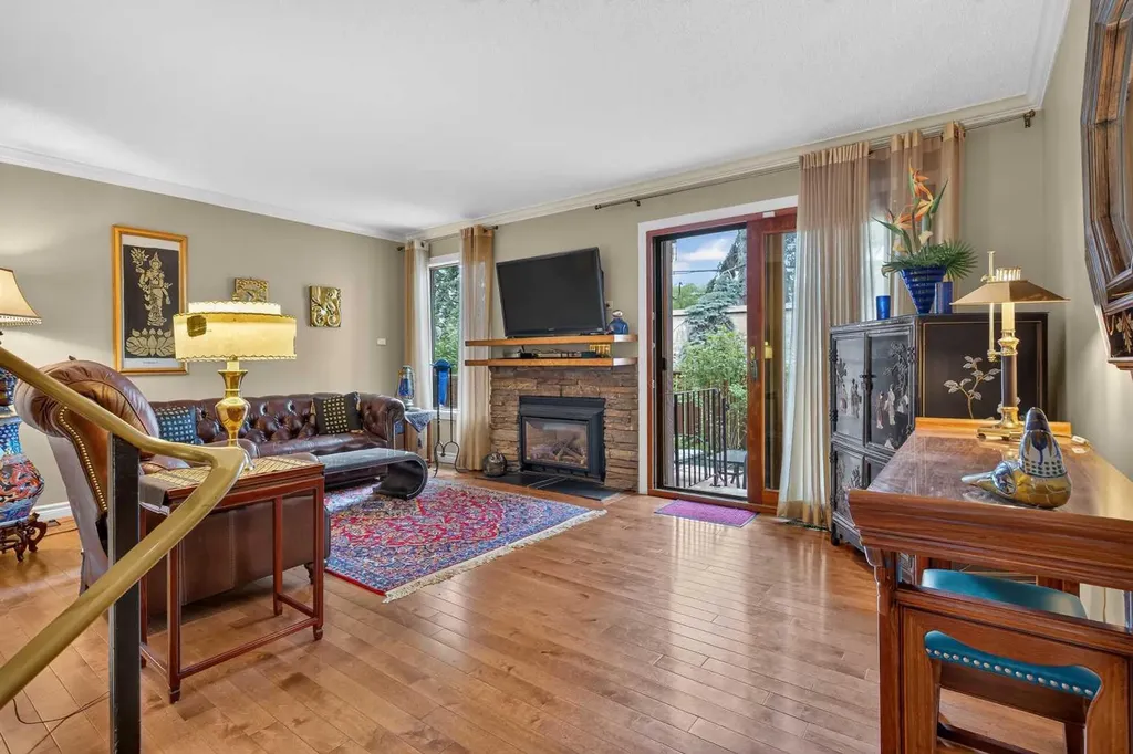140 Point Drive NW Calgary AB T3B 4W3