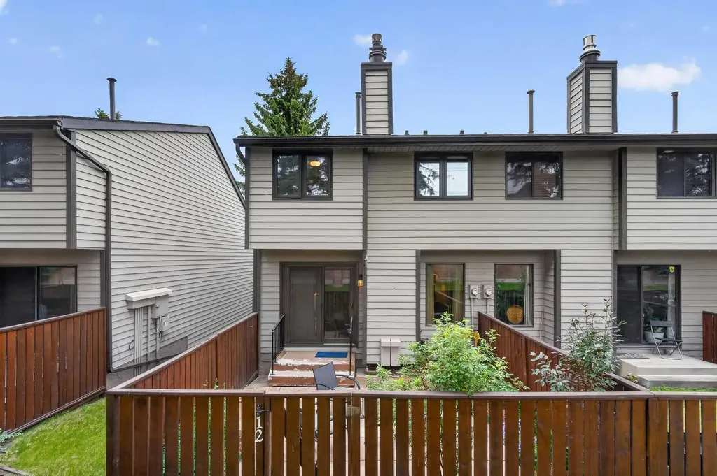 140 Point Drive NW Calgary AB T3B 4W3
