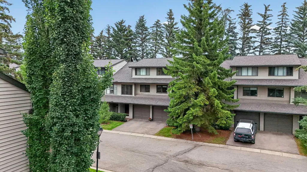 140 Point Drive NW Calgary AB T3B 4W3