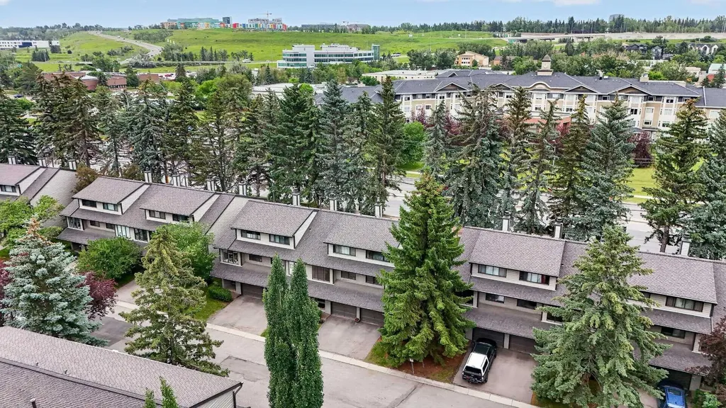 140 Point Drive NW Calgary AB T3B 4W3