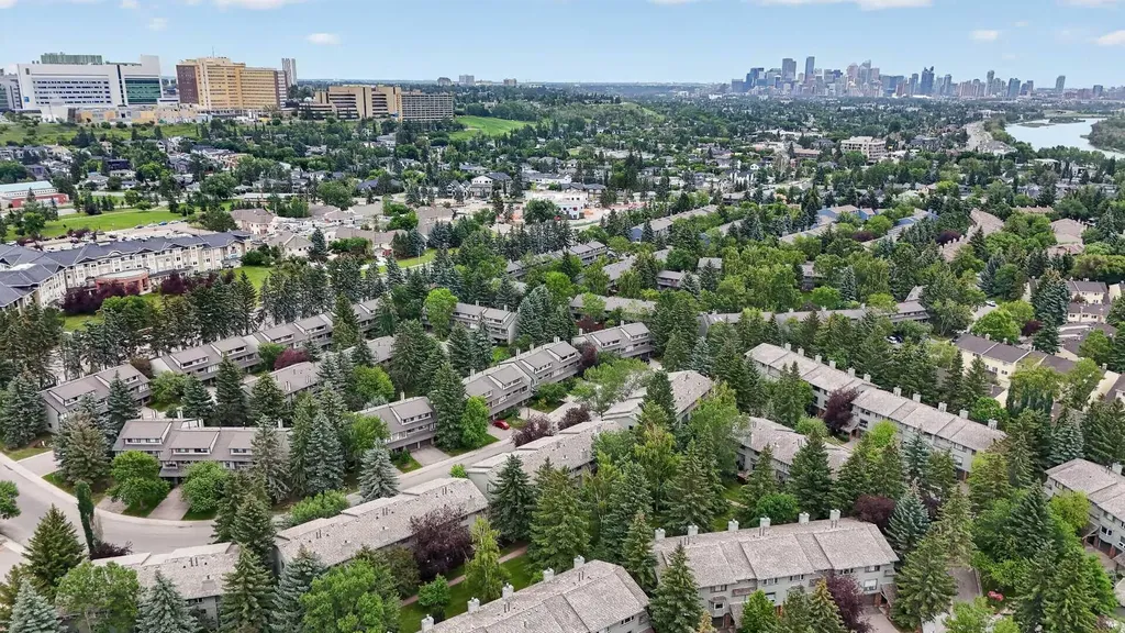 140 Point Drive NW Calgary AB T3B 4W3