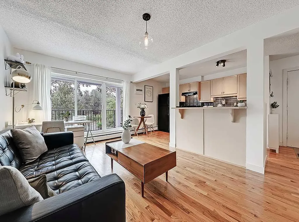 112 23 Avenue SW Calgary AB T2S 0J1