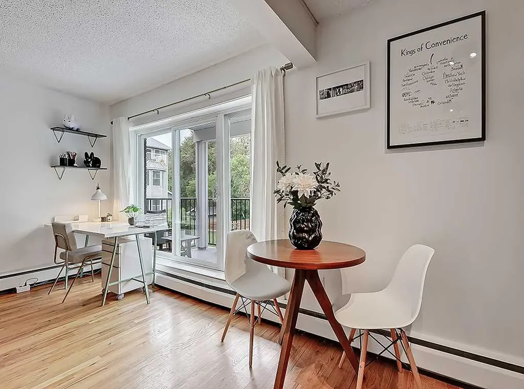 112 23 Avenue SW Calgary AB T2S 0J1