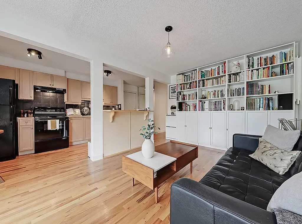 112 23 Avenue SW Calgary AB T2S 0J1