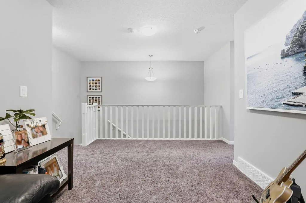15 Cranbrook Terrace SE Calgary AB T3M 2X6
