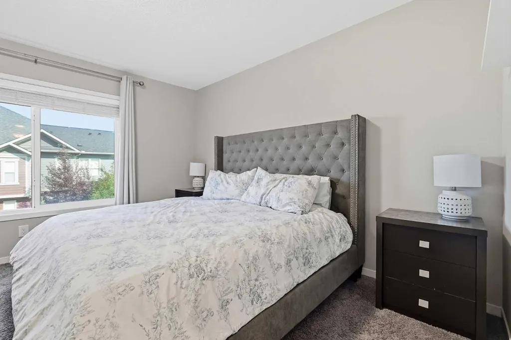 15 Cranbrook Terrace SE Calgary AB T3M 2X6