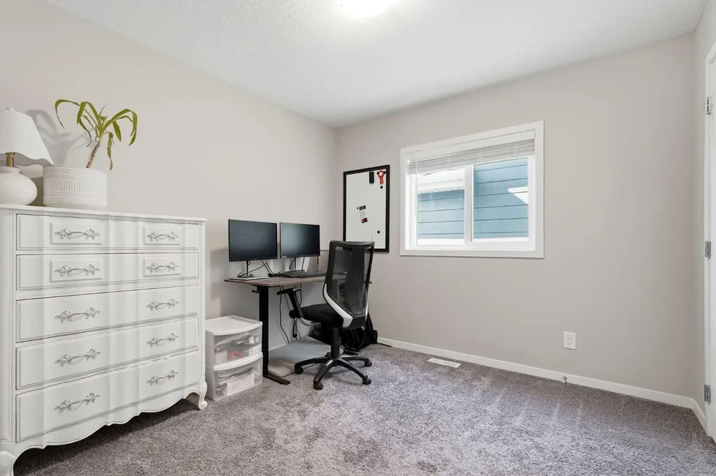 15 Cranbrook Terrace SE Calgary AB T3M 2X6