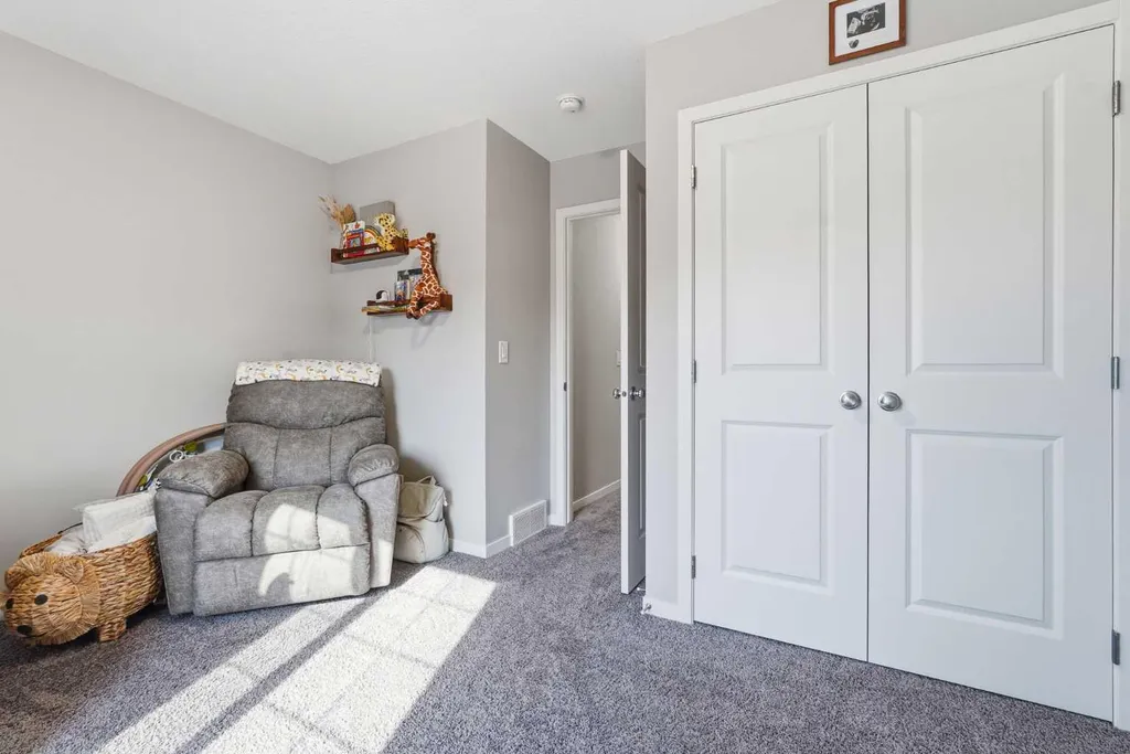 15 Cranbrook Terrace SE Calgary AB T3M 2X6