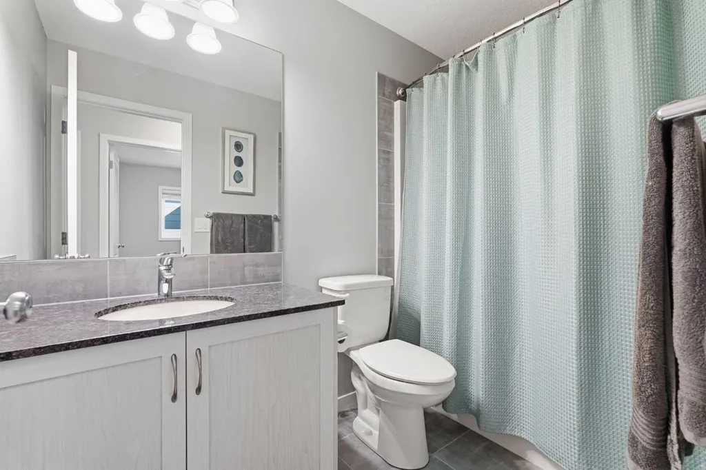 15 Cranbrook Terrace SE Calgary AB T3M 2X6