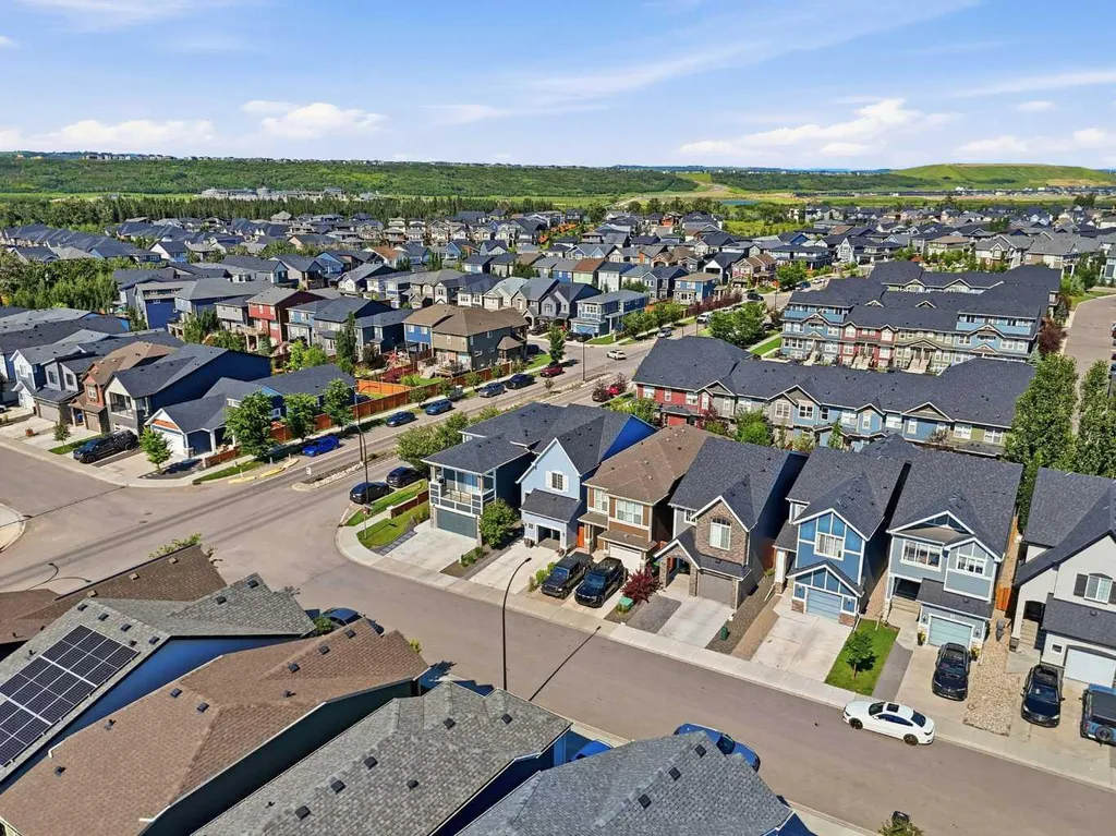 15 Cranbrook Terrace SE Calgary AB T3M 2X6