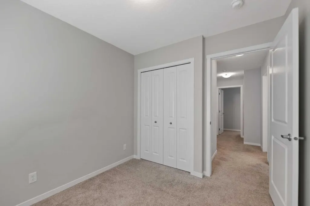 209 Harvest Hills Common NE Calgary AB T3K 2M7