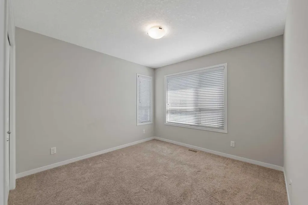 209 Harvest Hills Common NE Calgary AB T3K 2M7