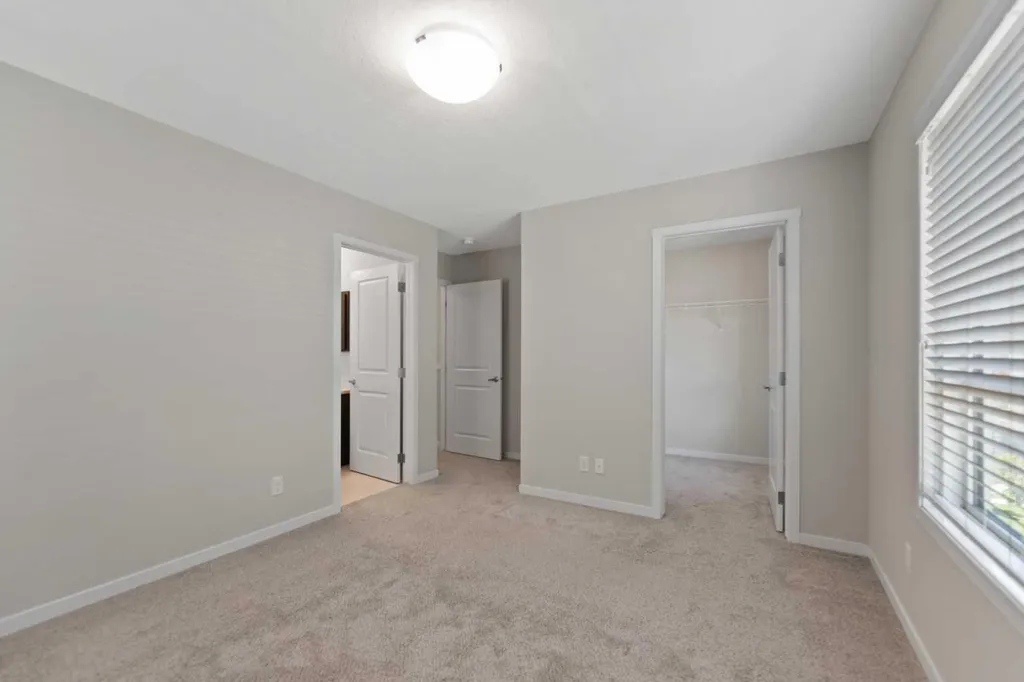 209 Harvest Hills Common NE Calgary AB T3K 2M7
