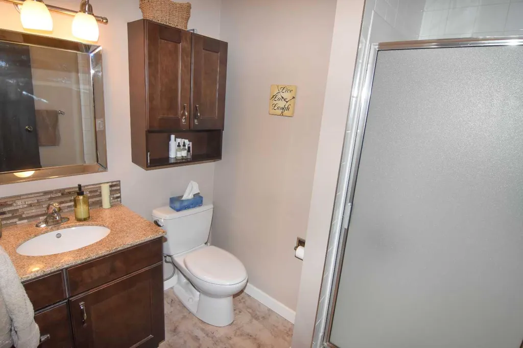 254 Maple Grove Crescent Strathmore AB T1P 1G2