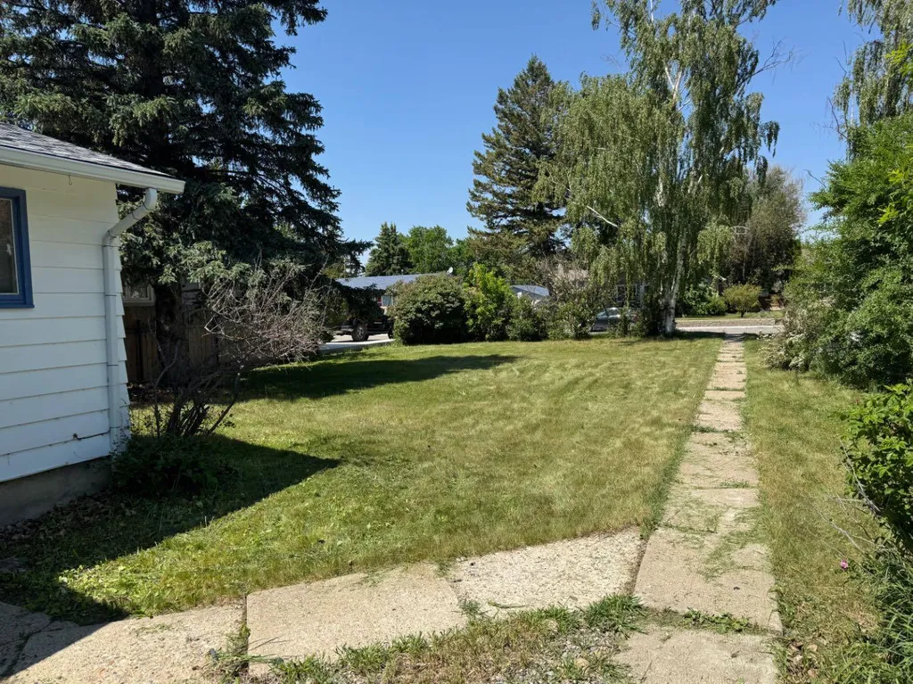 513 3 Street S Vulcan AB T0L2B0