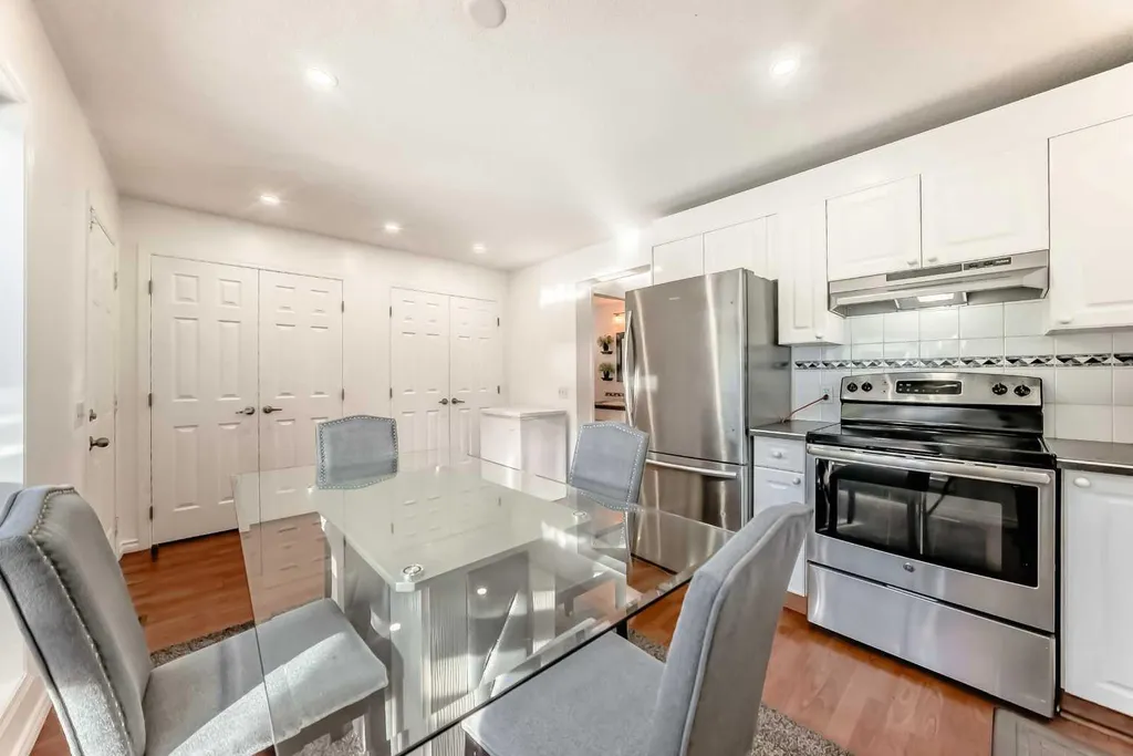79 Hidden Crescent NW Calgary AB T3A 5L4
