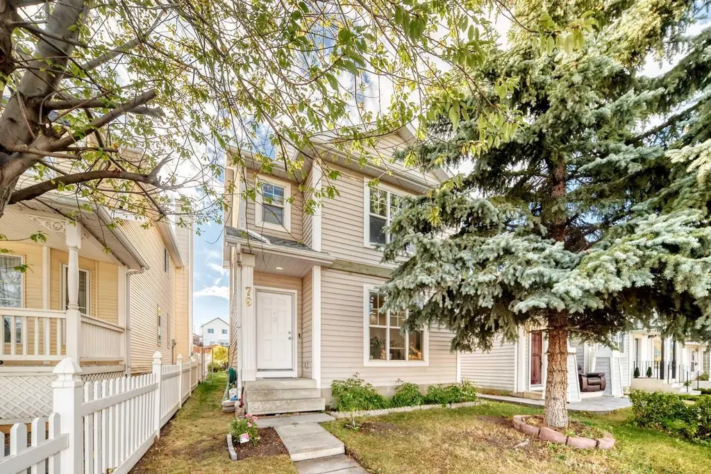 79 Hidden Crescent NW Calgary AB T3A 5L4