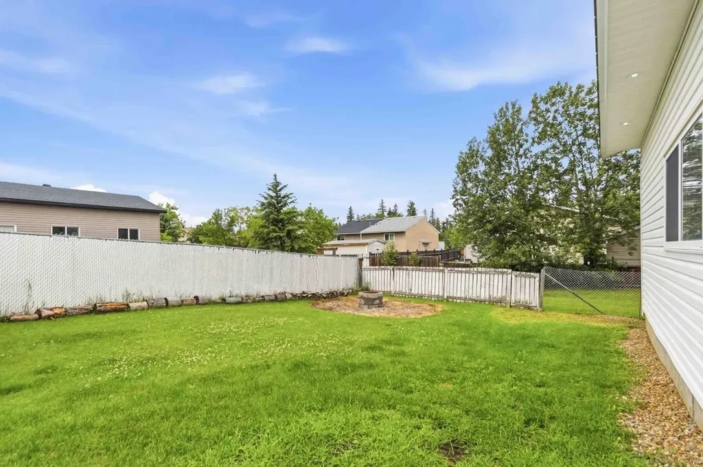157 Rogers Crescent Fort Mcmurray AB T9H 2W7