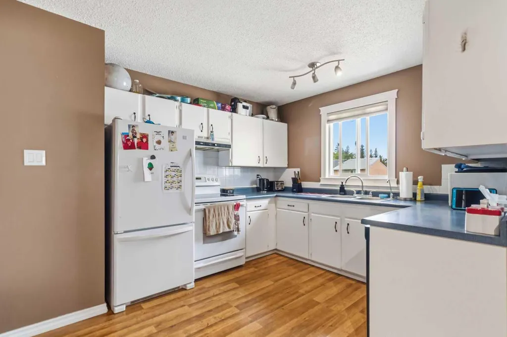 157 Rogers Crescent Fort Mcmurray AB T9H 2W7