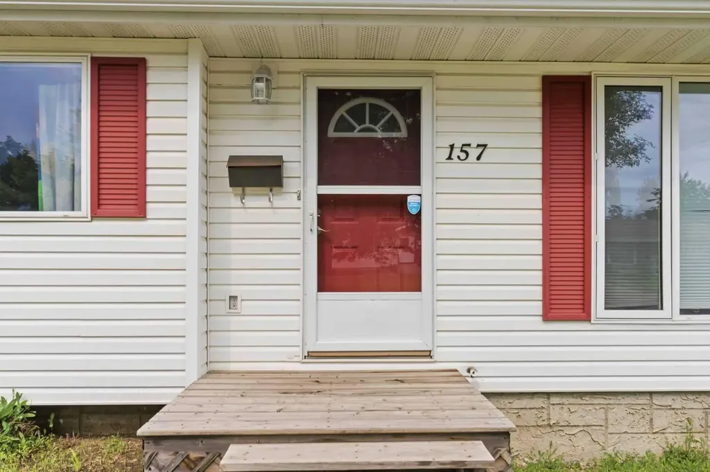 157 Rogers Crescent Fort Mcmurray AB T9H 2W7