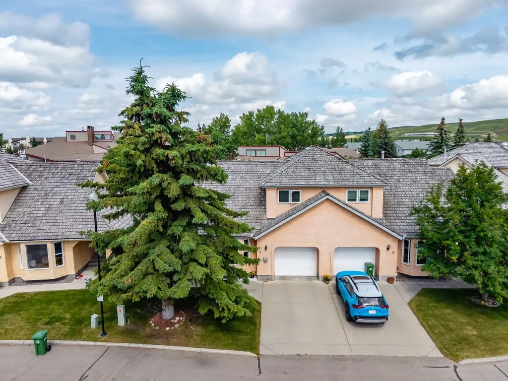 26 Quigley Drive Cochrane AB T4C 1M2