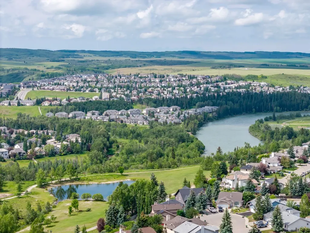26 Quigley Drive Cochrane AB T4C 1M2