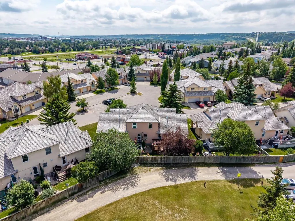 26 Quigley Drive Cochrane AB T4C 1M2