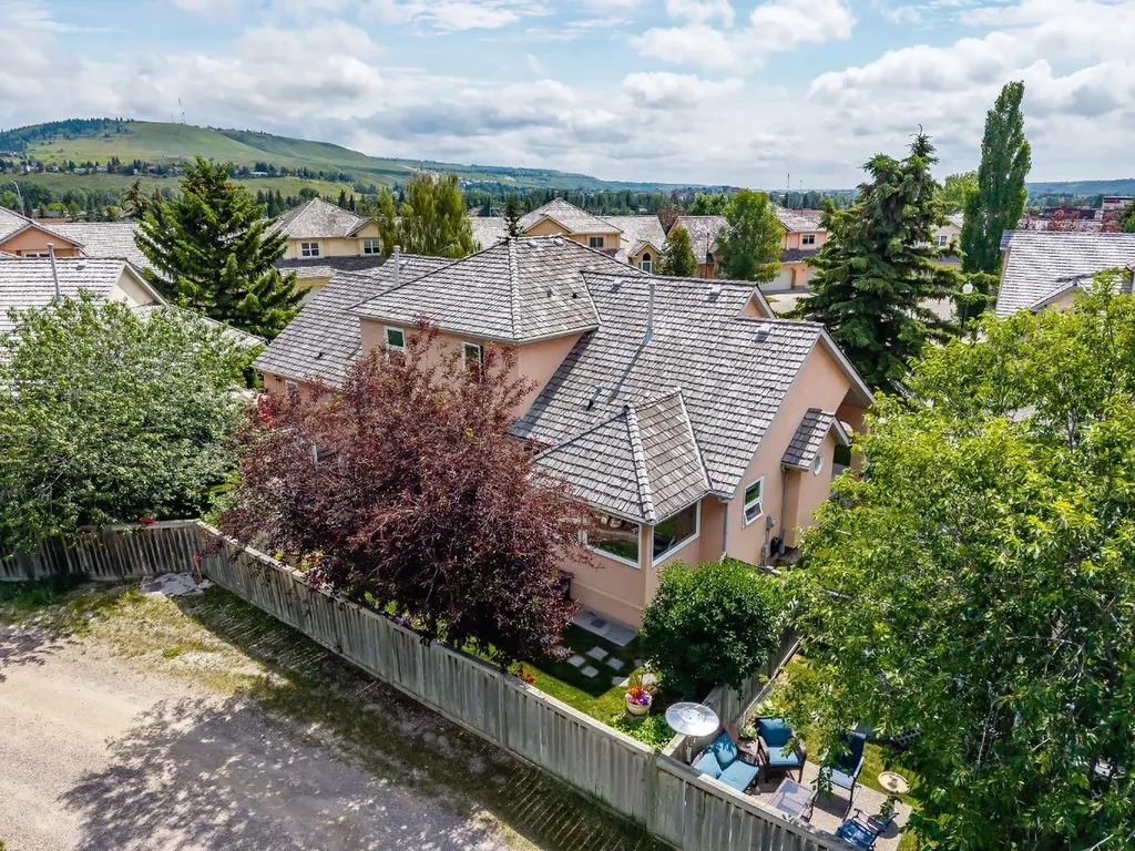 26 Quigley Drive Cochrane AB T4C 1M2