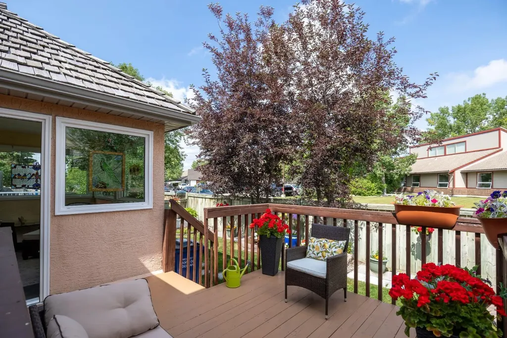 26 Quigley Drive Cochrane AB T4C 1M2