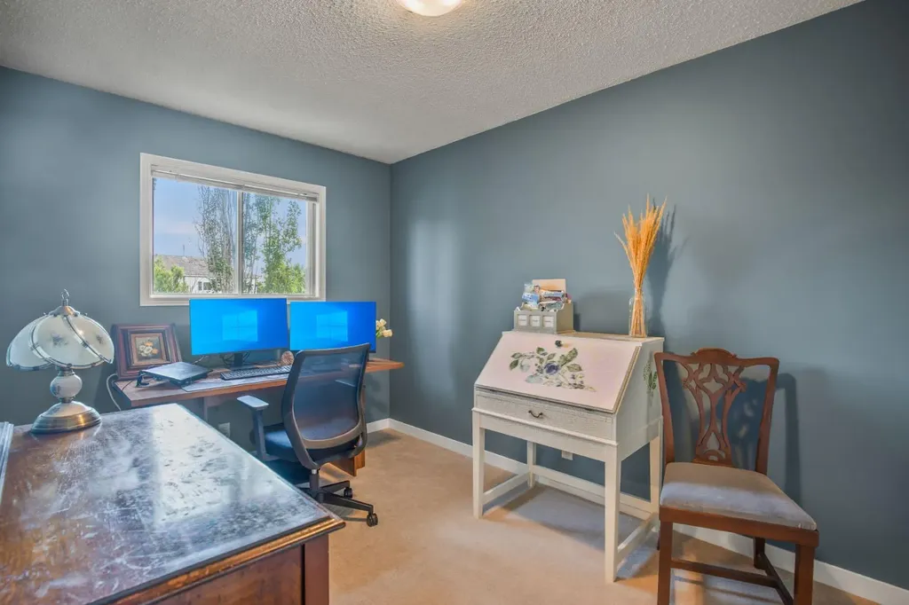 47 Ellenwood Drive Red Deer AB T4R 2E1