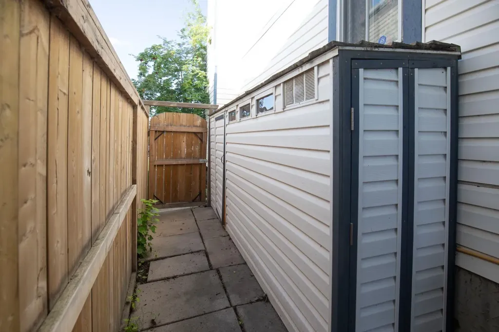 47 Ellenwood Drive Red Deer AB T4R 2E1