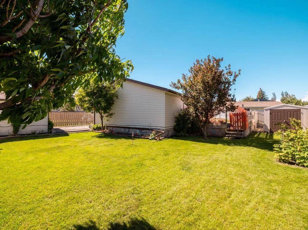 580 Mcdougall Street Pincher Creek AB T0K 1W0