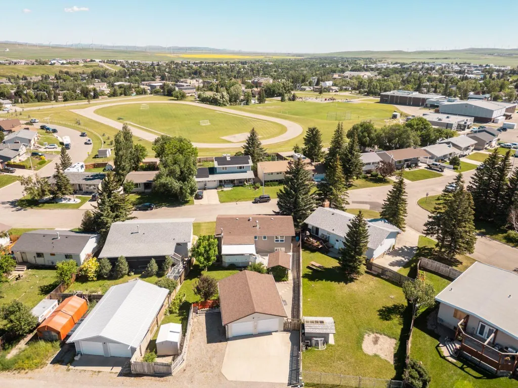 580 Mcdougall Street Pincher Creek AB T0K 1W0