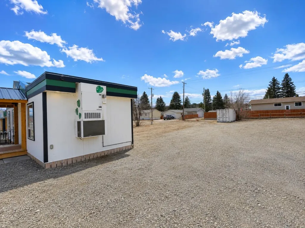 220 Main Street Diamond Valley AB T0L2A0
