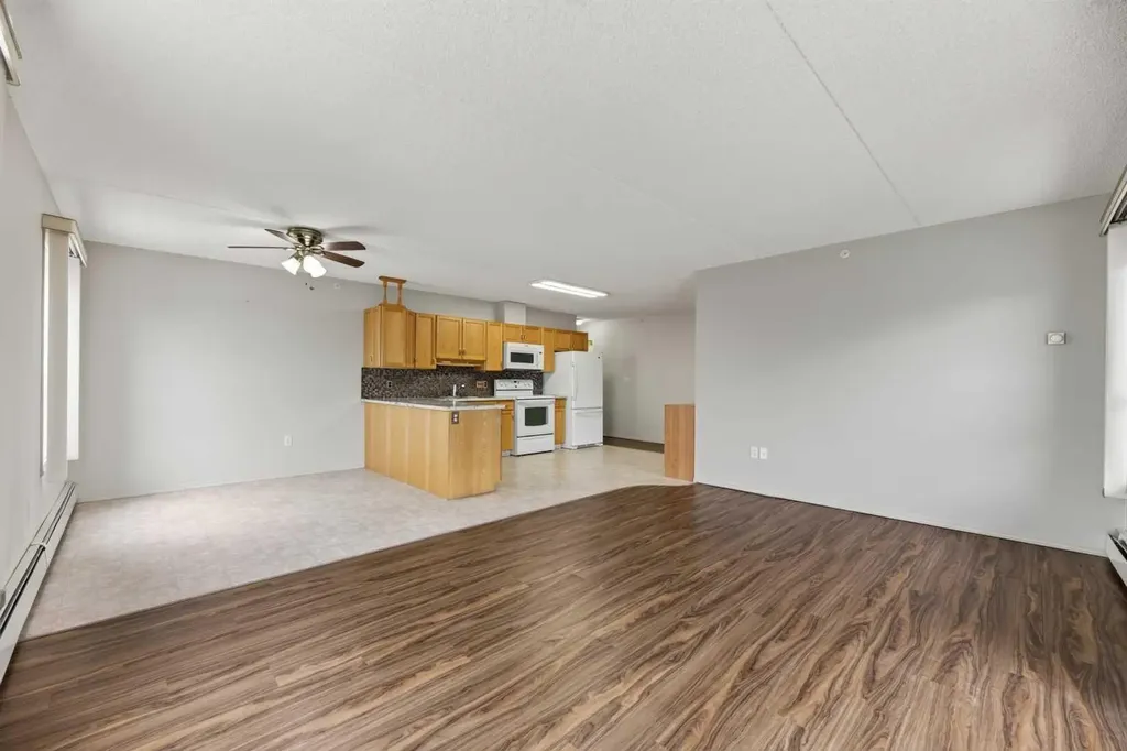 4514 54 Avenue Olds AB T4H 1W5