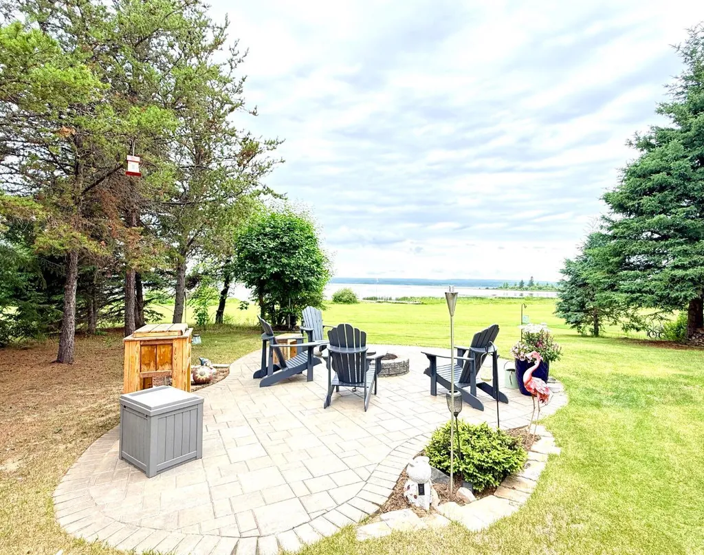 221 White Fish Crescent Lac Des Iles SK S0M 1A0