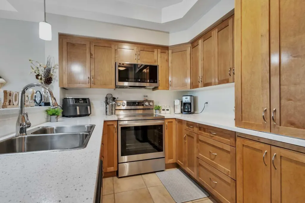 100 Lakeway Boulevard Sylvan Lake AB T4S 0A4