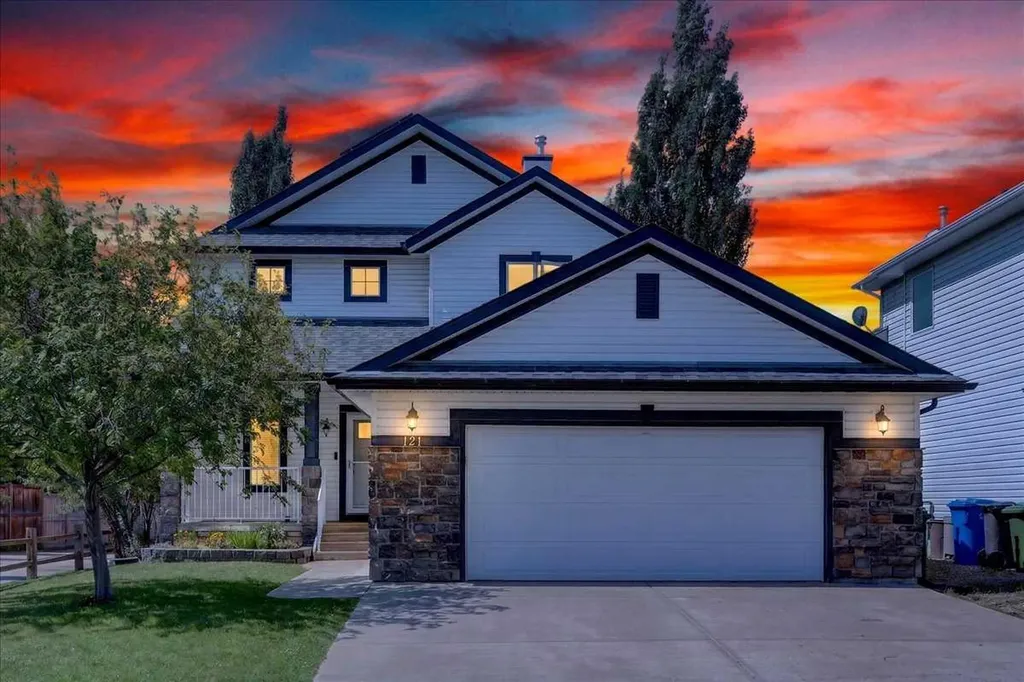121 Springmere Road Chestermere AB T1X 1R4