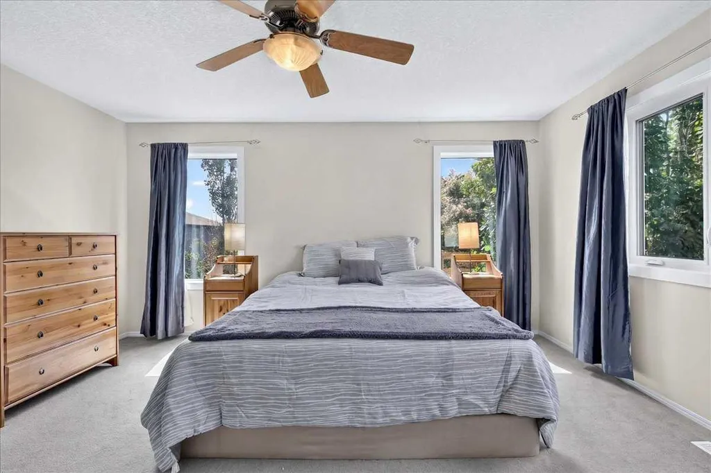 121 Springmere Road Chestermere AB T1X 1R4