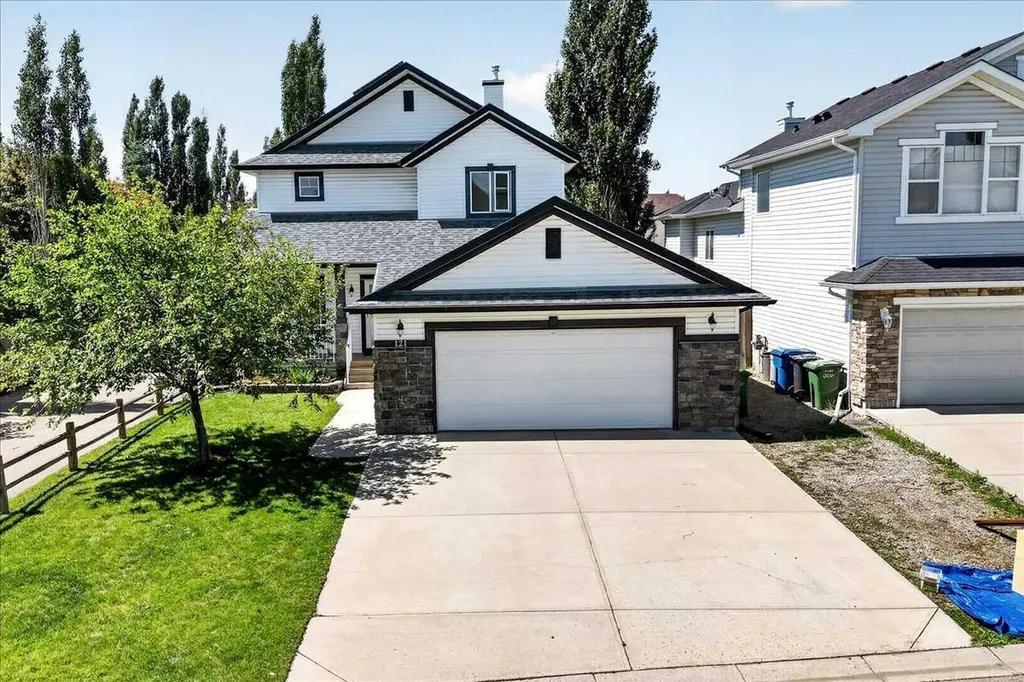 121 Springmere Road Chestermere AB T1X 1R4